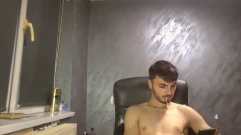 xxxdonpuiuuxxx online show from January 7, 2025, 6:14 pm