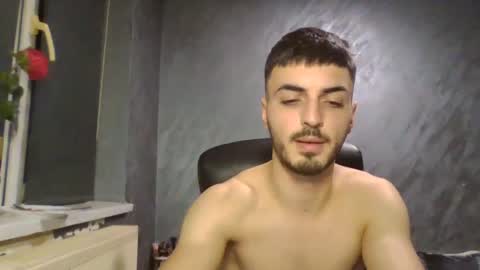 xxxdonpuiuuxxx online show from January 17, 2025, 9:28 pm