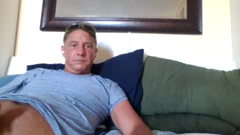 Snapshot of xxxelentdick chatting on July 21, 2026, 3:53 am deeeeznutz online show from July 21, 2026, 3:53 am