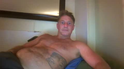 Snapshot of xxxelentdick chatting on July 22, 2026, 5:54 am deeeeznutz online show from July 22, 2026, 5:54 am
