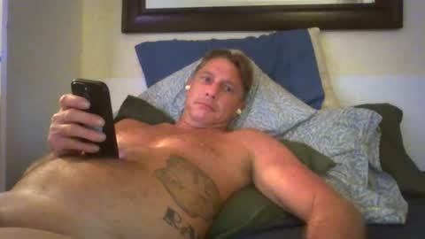 Snapshot of xxxelentdick chatting on July 28, 2026, 12:34 pm deeeeznutz online show from July 28, 2026, 12:34 pm
