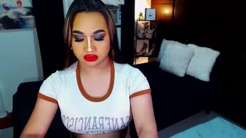 OLIVIA online show from December 2, 2024, 2:53 am