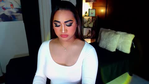 OLIVIA online show from December 11, 2024, 2:44 pm