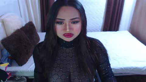 Snapshot of xxxgiganticoliviacummerxxx chatting on July 1, 2026, 1:24 pm OLIVIA online show from July 1, 2026, 1:24 pm