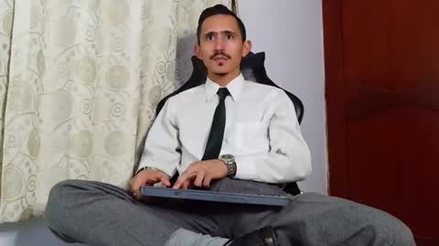 Snapshot of xxxhome_alonexxx chatting on May 12, 2026, 8:17 pm Kev online show from May 12, 2026, 8:17 pm
