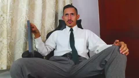 Snapshot of xxxhome_alonexxx chatting on July 8, 2026, 7:40 pm Kev online show from July 8, 2026, 7:40 pm