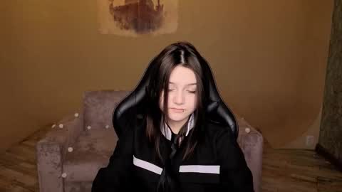 foxy online show from February 9, 2026, 9:46 am