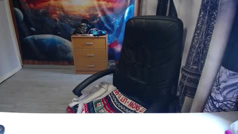 Snapshot of xxxnewlywedsxxx chatting on October 15, 2025, 10:04 am Lana online show from October 15, 2025, 10:04 am