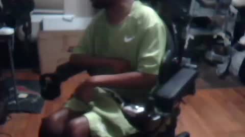 Snapshot of xxxonwheelz chatting on May 12, 2026, 1:47 am xxxonwheelz online show from May 12, 2026, 1:47 am