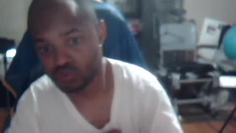 Snapshot of xxxonwheelz chatting on August 3, 2026, 6:55 pm xxxonwheelz online show from August 3, 2026, 6:55 pm