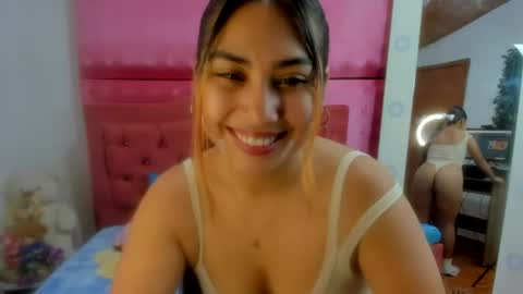 Snapshot of xxxsarita_cute chatting on July 19, 2026, 1:53 am Sara online show from July 19, 2026, 1:53 am