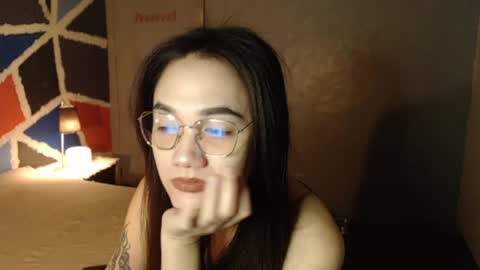 Melissa online show from February 17, 2025, 11:42 pm