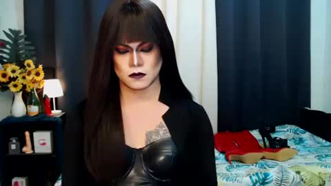 QueenMarina online show from September 25, 2025, 12:31 pm