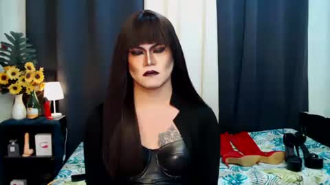 QueenMarina online show from September 29, 2025, 2:00 pm