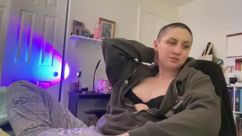 Jinx online show from October 5, 2025, 9:34 pm