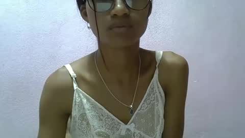 yalane online show from April 11, 2026, 7:45 am