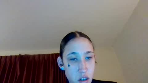 YallFav0rit3couple online show from April 2, 2026, 4:21 am