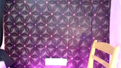 yami_sukehiroxxx online show from October 22, 2025, 1:33 pm