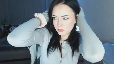 Yami online show from November 25, 2025, 9:48 pm