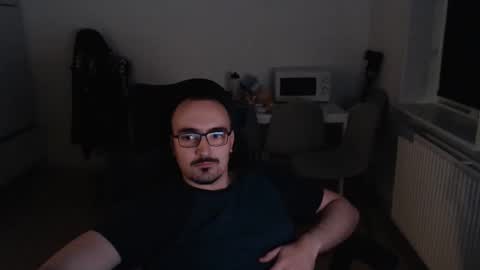 YamilLamal online show from November 10, 2025, 12:09 am