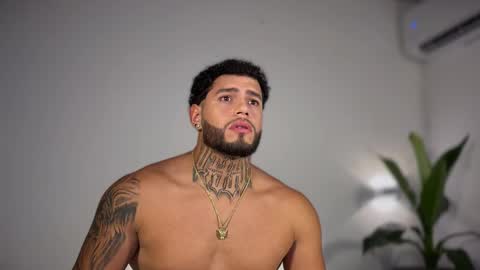 yamp sambrano online show from November 20, 2025, 12:55 am