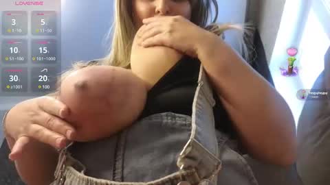 Yana May online show from January 22, 2025, 9:24 am