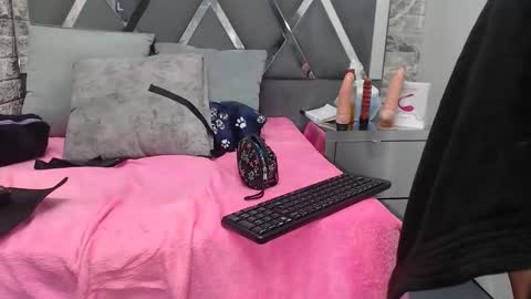 Snapshot of yanetrose chatting on October 27, 2025, 3:10 am yanetrose online show from October 27, 2025, 3:10 am