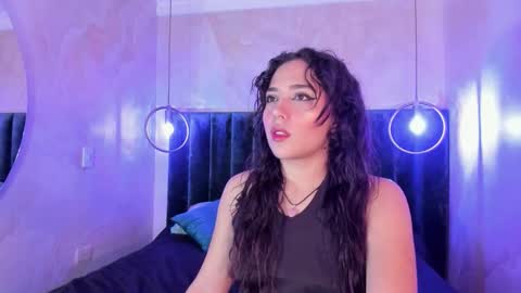 yara_shiine online show from January 15, 2026, 11:59 am