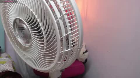 Yara online show from March 17, 2026, 9:40 pm