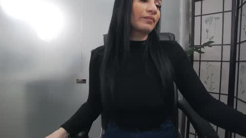 Yara online show from April 21, 2026, 3:02 am