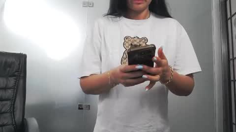 Yara online show from June 6, 2026, 3:33 am