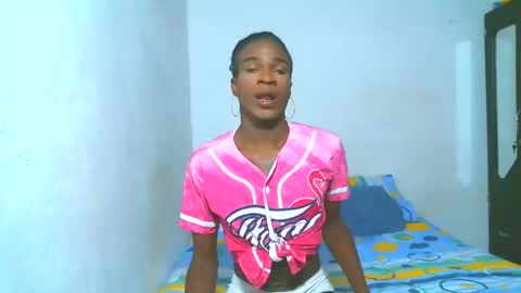 YARITHZA online show from February 1, 2025, 7:13 pm