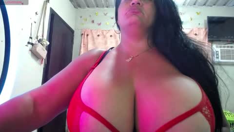 Yasmin online show from March 6, 2025, 10:41 am