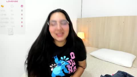 Yasmin Ortiz online show from April 13, 2026, 3:23 am