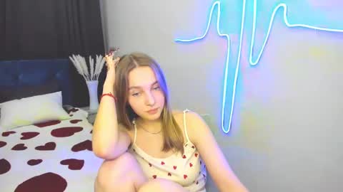 Yasmina online show from February 10, 2025, 3:42 pm