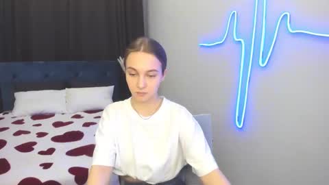 Yasmina online show from February 13, 2025, 2:42 pm