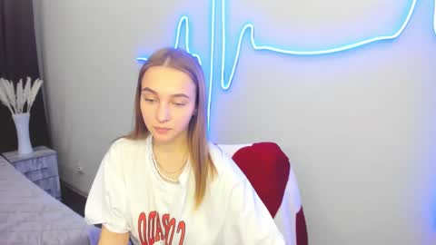 Yasmina online show from March 10, 2025, 2:59 pm