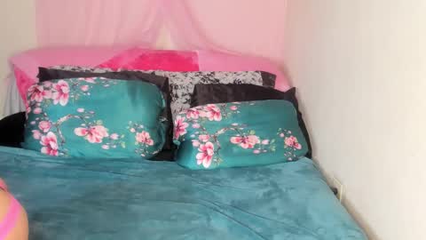 Yasmina online show from February 23, 2025, 6:49 am