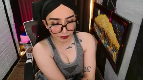 Snapshot of yassiered chatting on July 7, 2026, 9:13 am yassiered online show from July 7, 2026, 9:13 am