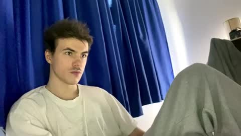 yayay333 online show from April 21, 2026, 6:09 am