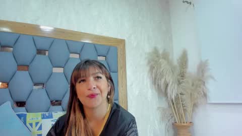 yayi derek  online show from October 30, 2025, 11:33 am