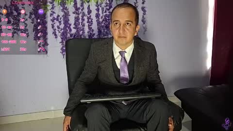 Snapshot of yazfore chatting on June 5, 2026, 2:01 pm Hazzan online show from June 5, 2026, 2:01 pm