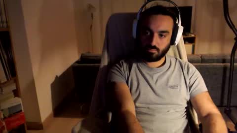 yeeaahoo online show from December 5, 2025, 7:43 pm