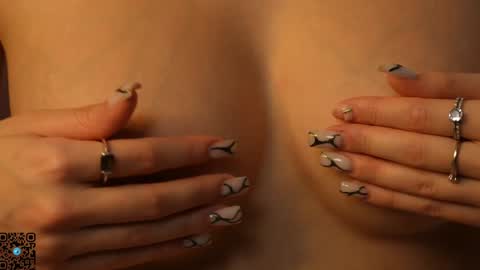 Snapshot of yeepshyy chatting on January 6, 2025, 10:05 pm Kate online show from January 6, 2025, 10:05 pm