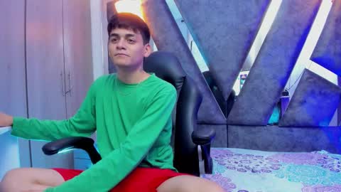 Snapshot of yef_thinn chatting on October 17, 2025, 3:31 am yef_thinn online show from October 17, 2025, 3:31 am