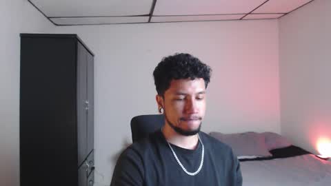 yeff online show from October 6, 2025, 12:52 am