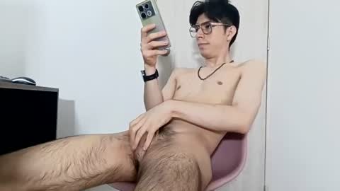 Snapshot of yeffiehung chatting on June 17, 2026, 3:24 pm Yeffiehung online show from June 17, 2026, 3:24 pm