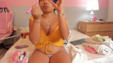 yeika_foxy online show from March 20, 2026, 11:04 am