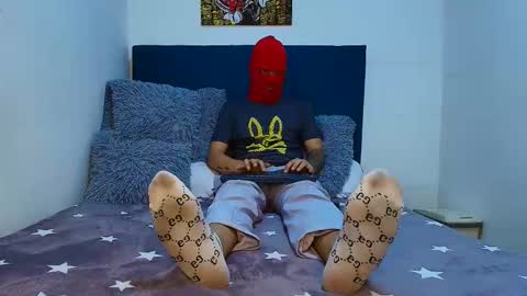 yeisongomezz online show from November 28, 2025, 2:14 am