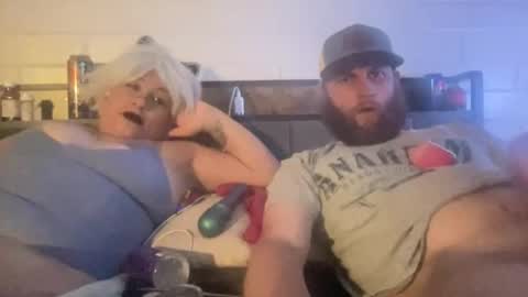 Jennmike online show from May 1, 2026, 7:46 am